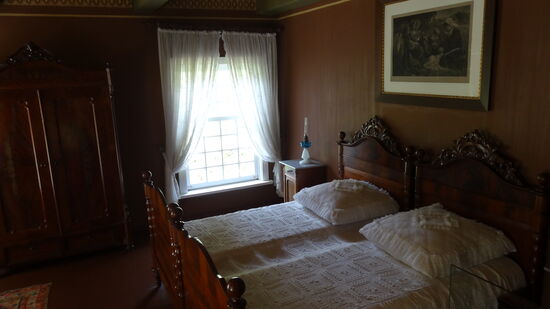 Sehr gediegen ausgestattet.....die Unterkünfte des Gesindes leider nicht...