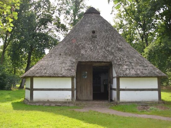 Haus Deddens, ein Hallenhaus, Bj. 1700-1750, Wiederaufbau 1958