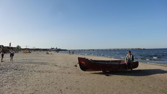 Blick auf die Seebrücke im Hintergrund