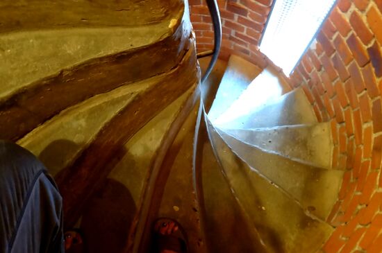 220 Stufen.....und da kam mal Tageslicht hinein