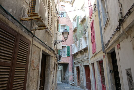 Das ist noch eine recht breite Gasse