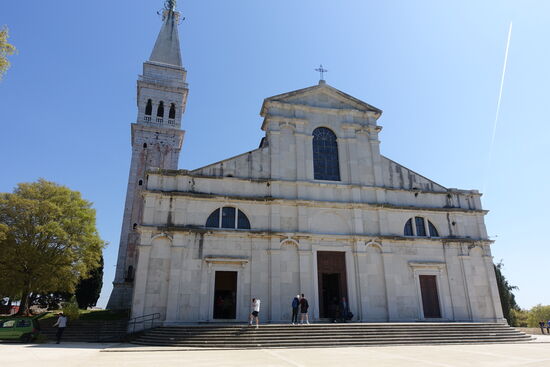 St. Euphemiakirche.....den Turm kann man gegen Gebühr besteigen, um eine phantastische Rundumsicht zu geniessen