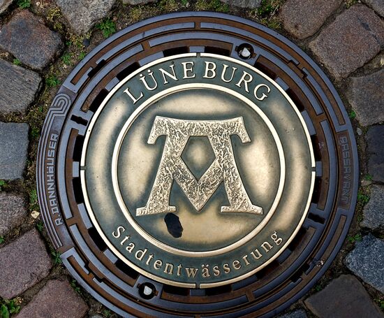 So schön können Kanaldeckel sein