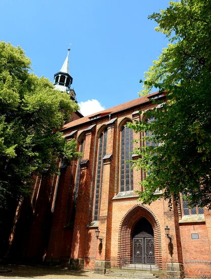 St. Michaelis Kirche, sehr wuchtig