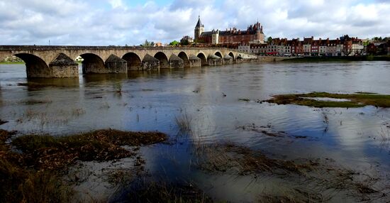 Beschreibung der Historie dieser Steinbrücke