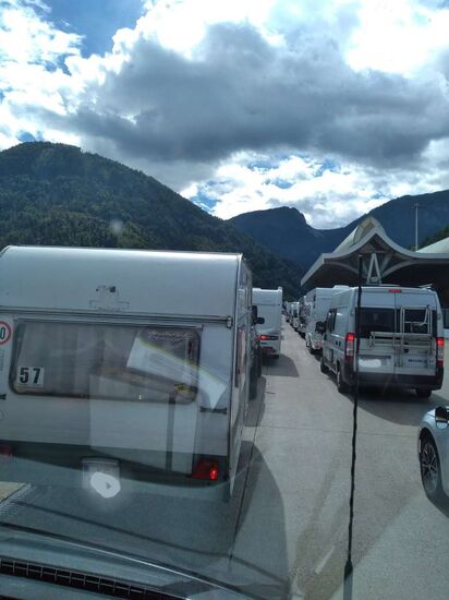 "Weisse Ware"......hoffe, die wollen nicht alle dahin, wo es uns hinzieht 