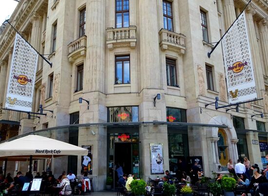 ...das Hard Rock Café, nicht ganz so traditionsreich