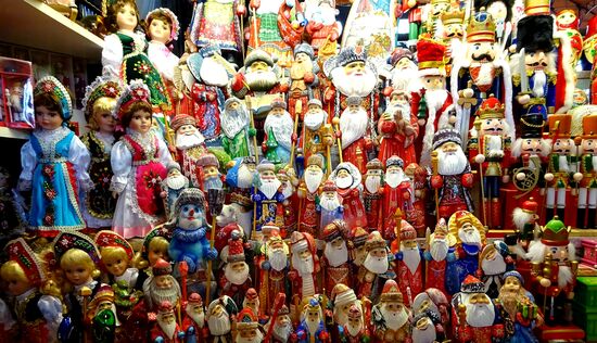 In der 1. Etage von Andenken ......