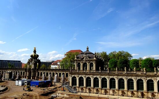 Der Innenhof im Vordergrund - leider Baustelle