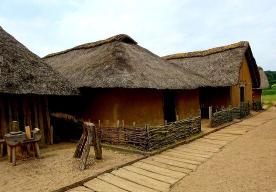 Von links nach rechts: Handwerkerhaus, Haus der Händler  Haus, des Tuchhändlers
