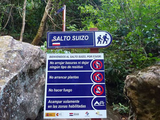 vom marketing her sollte paraguay viele besucher haben, am salto suizo, der scheinbar von einem schweizer entdeckt wurde.