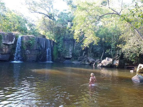 salto cristal im parque yvycui, sprich ueebueecueeii