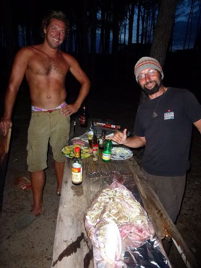 martjin aus utrecht und der 3.5 kilo corvina negra...ja bei so kraeftigen burschen braucht man einen grossen fisch.