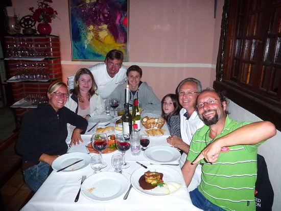 gourmet diner beim frances mit gaenseleber, lachs, ente und cote du rhone.