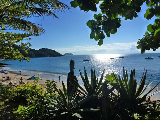 praia joao fernandes.