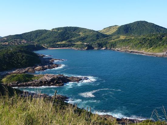 praia forno, buzios liegt auf einer faszinierenden halbinsel.