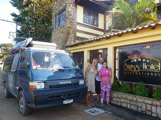 das swiss hotel in parati heisst uns herzlich willkommen, patrick und paula.