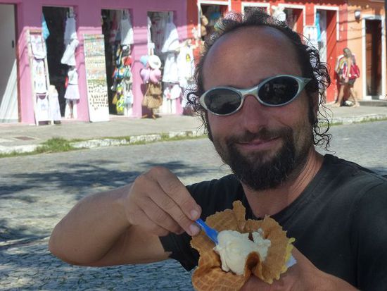 ...und zum speziellen fruehstueck, kaeseeis parmesano.