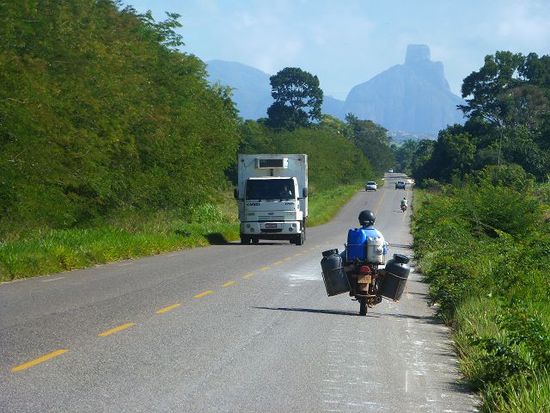 1300 kilometer schupdiwup zurueck nach rio.