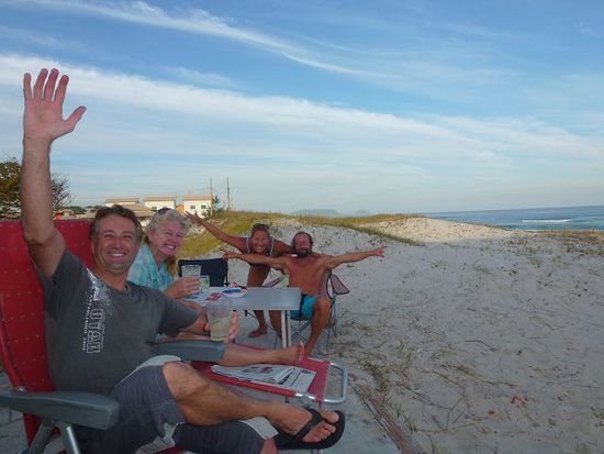 vier gewinnt, fischgrill und beach life.