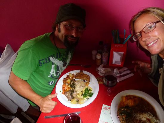 wir rollen uns durchs minas gerais buffet, jeder gang mindestens 4000 kalorien, los gehts.