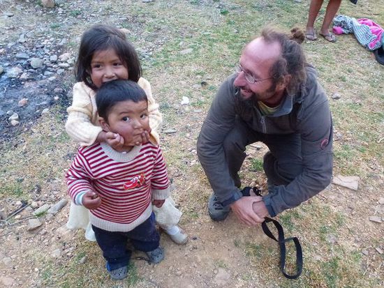 mit den bolivianischen kids gibt es immer was zu lachen.
