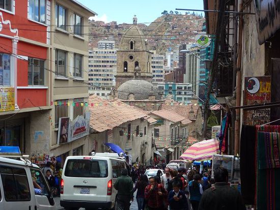 blick in die engen gassen des centro.