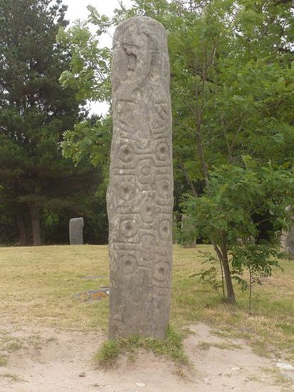 2000 jahre alt, die menuithen der tafi kultur.
