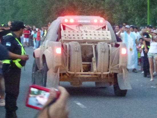 nunzzio coffaro aus venezuela mit einem toyota der fast an villa venus herankommt.