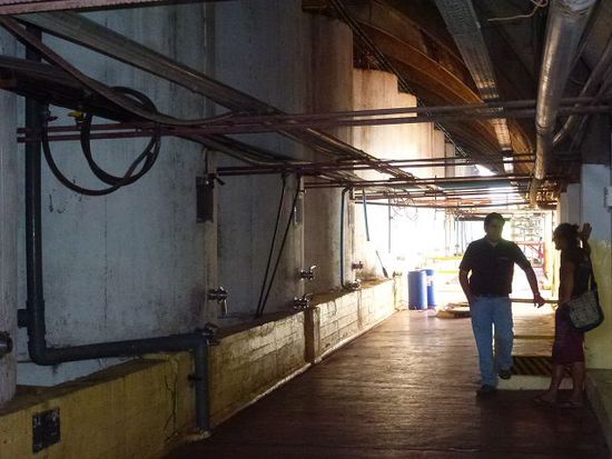 bodega la riojana, ein wahnsinnsunternehmen mit 45 millionen liter wein. ihr highlight ein fairtrade wein, der rest naja, aber ricardo der guide war super.