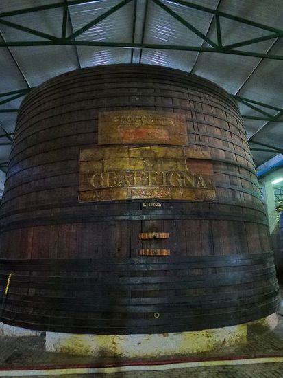 das groesste fass suedamerikas, 200'000 liter, hatte leider kein platz in der villa venus.