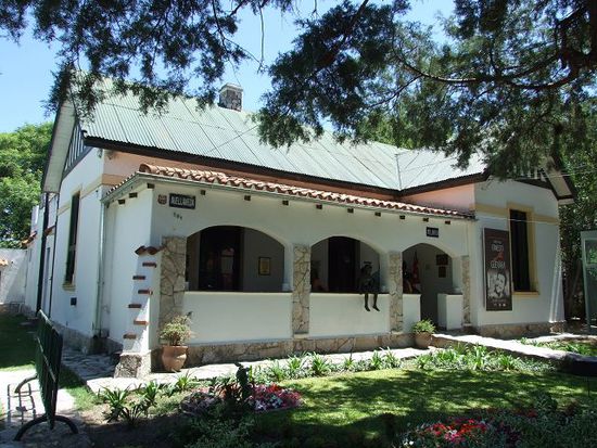 die villa beatriz, das zuhause vom athmakranken che guevara in seiner jugend...aber bei den eintrittspreisen wird wohl sein herz schwer im revolutionshimmel.