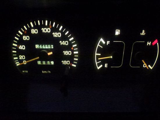 so sieht das im cockpit mit modernster anzeige aus.