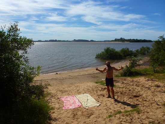 endlich mal wieder ein beachtag in colon am rio parana.