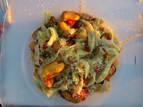 das sind schon tagliatelle mit miesmuscheln wert.
