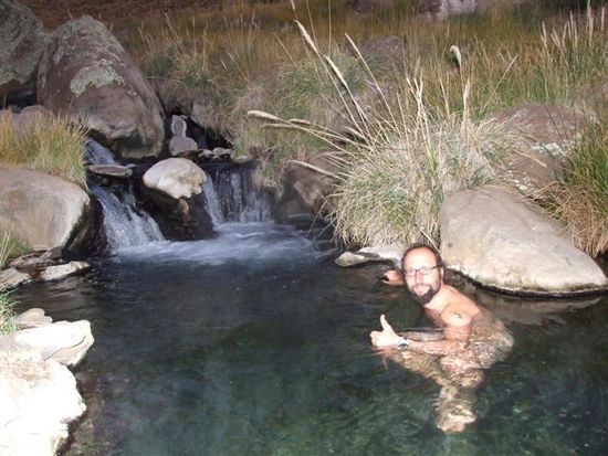 abendliches bad in den herrlichen naturthermen.