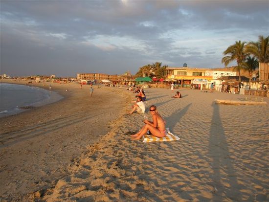 mancora playa zum sunset.