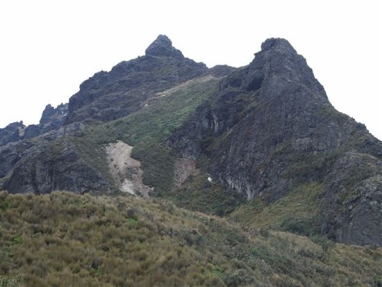 der vulkan pinchincha (4750 m)