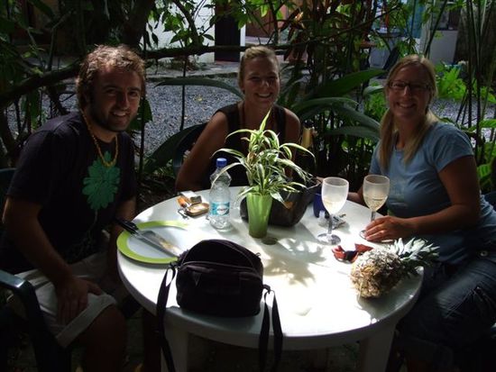 freudiges wiedersehen auf der anderen seite - claudia und marco sind endlich von brasilien in equador eingetroffen.