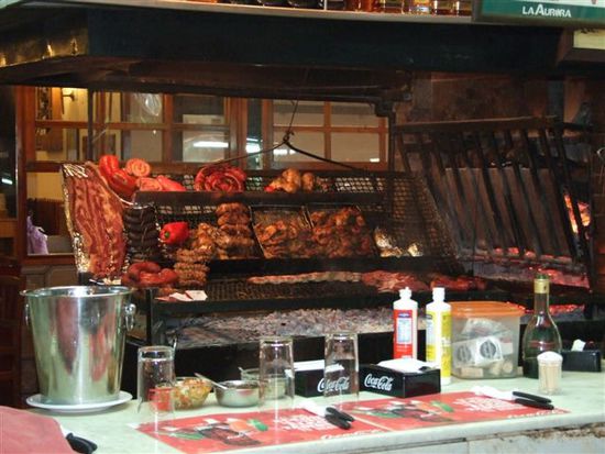mercado del puerto - montevideo - uruguay