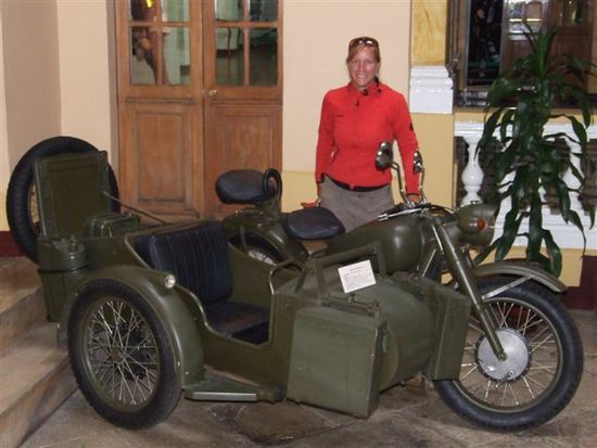 deutsches altes polizeifahrzeug aus dem 2. weltkrieg
