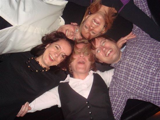zu etwas späteren stunde immer noch in topform im stuttgarter nightlife mit steffi, heiko und claudia.