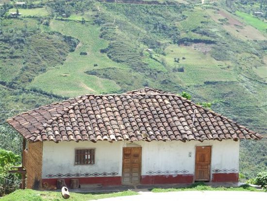 typisches bauernhaus auf knapp 4000 meter.
