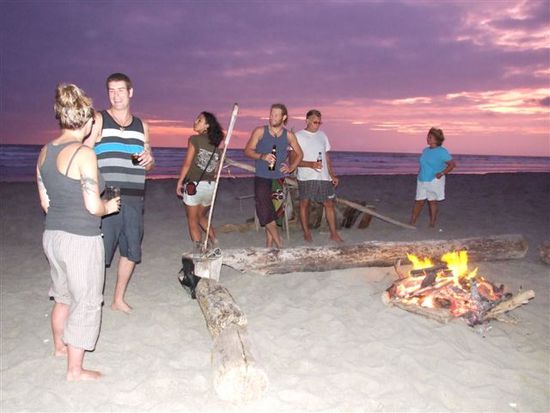 bonfire am beach.