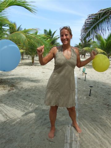 ein neues kleid passend zum strand.