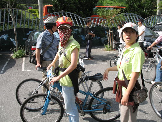 Die Reiseleitung: (v.l.) Tzu und Chinwen (hat die Reise für mich eingefädelt), ein großes Hoch auf Chinwen!