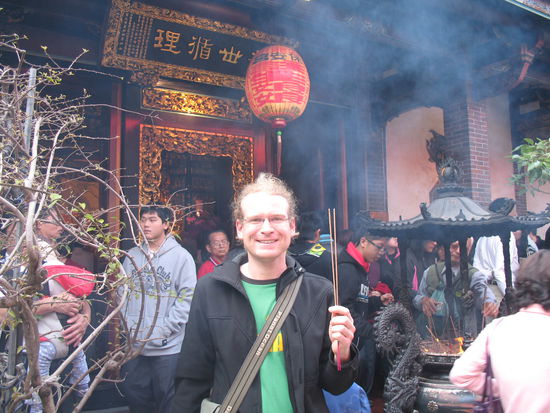 Wenn alle hier rauchen wie verrückt, dann will ich das natürlich auch!