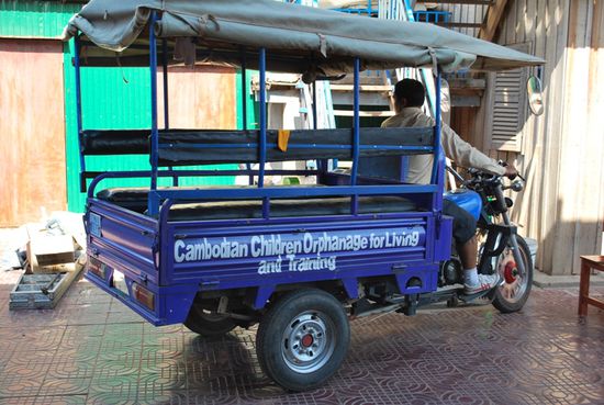 Die Einrichtung besitzt sogar einen eigenen 'Bus'