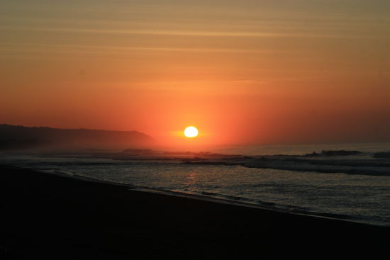 Sonnenaufgang an der Pazifikkueste