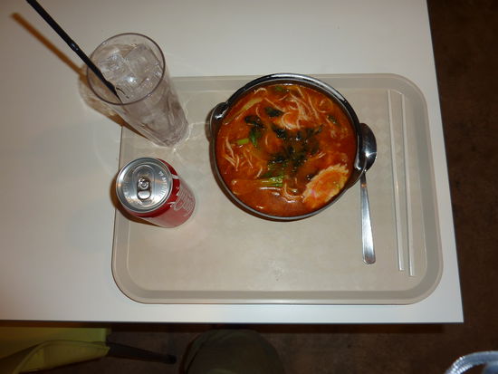 Nudeln mit Meeresfruechten und scharf